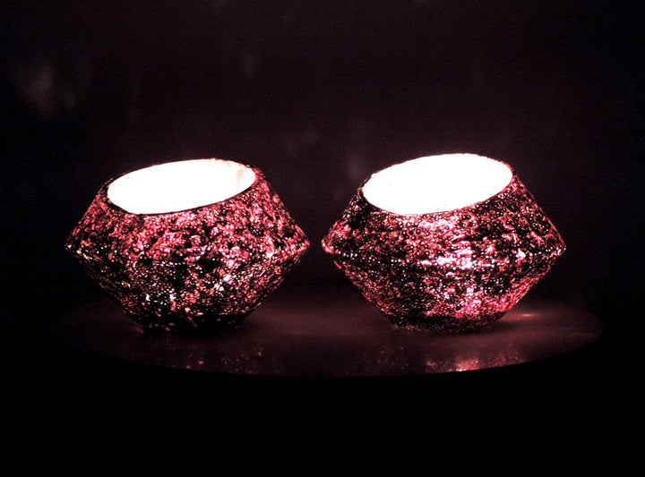 Ainaa Collection - Set of 2 Glass Votive with a Decorative tray -  Red