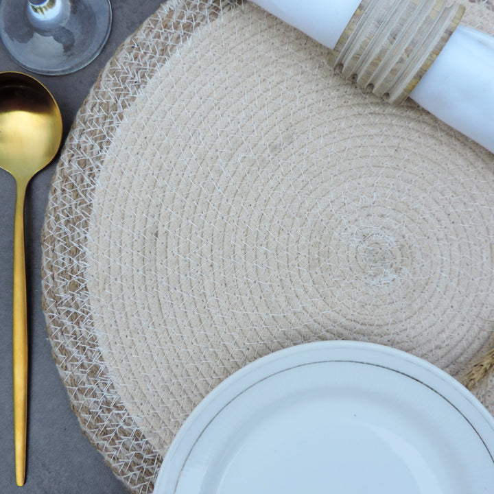 Trunkin' Cream & Natural Jute placemat set of 4 in basket